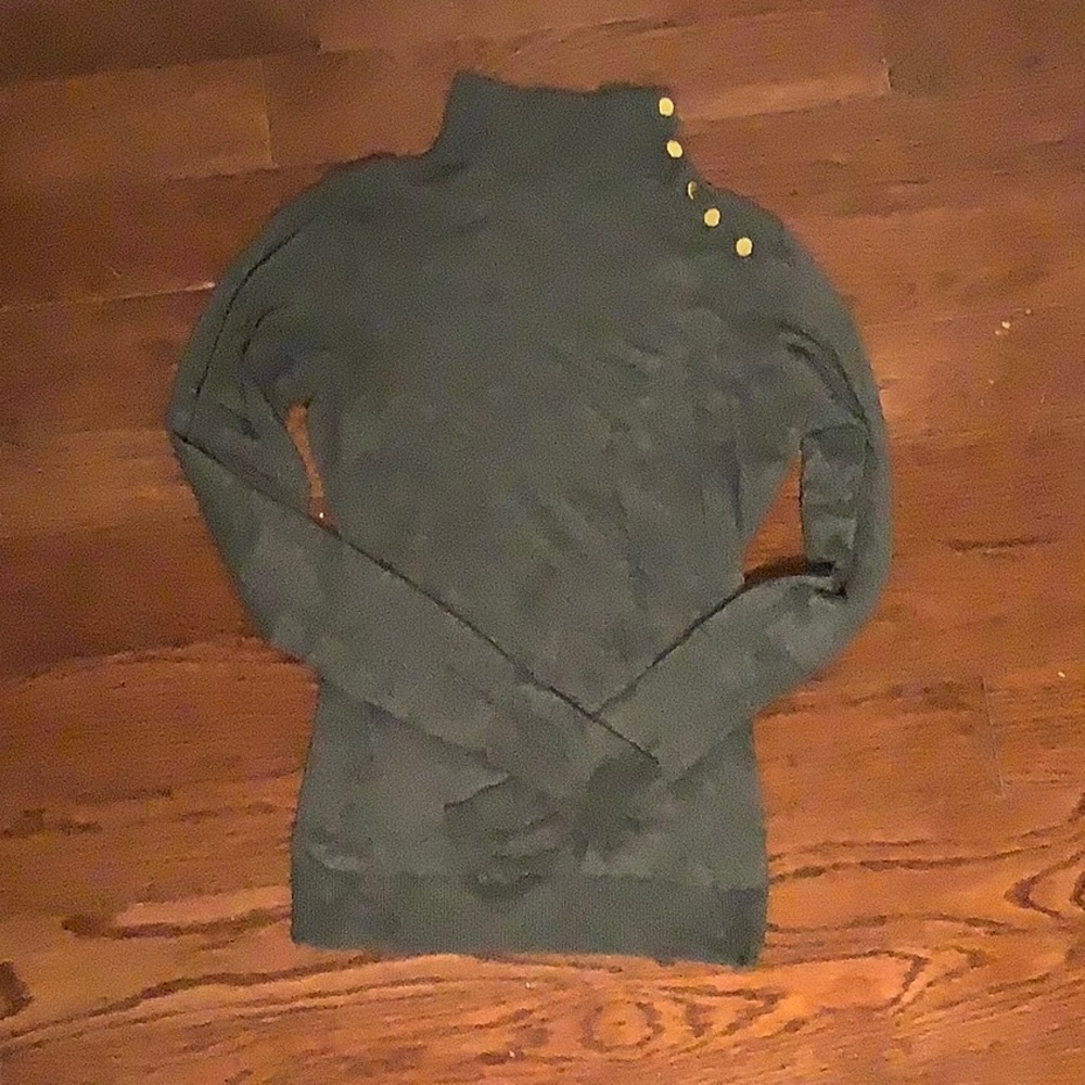 Grey H&M mock turtleneck with decorative gold buttons on one side of shoulder.
